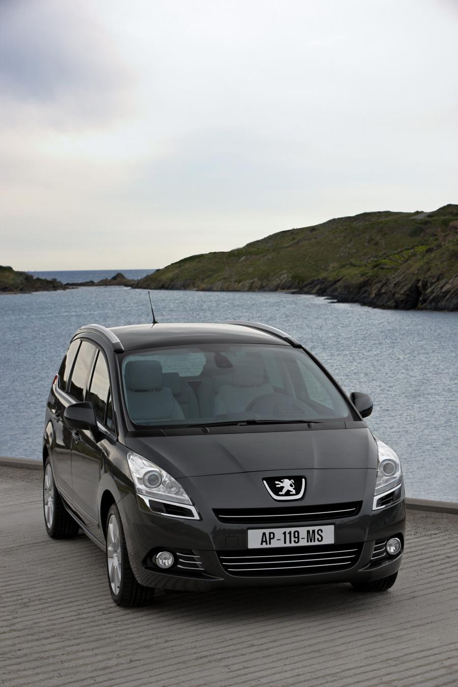  Peugeot 5008 2009 года  (фото 120 из 122)